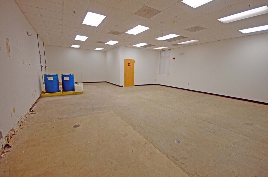 More Photos Of 1922 K M Wicker Memorial Dr, Sanford Medical For Lease