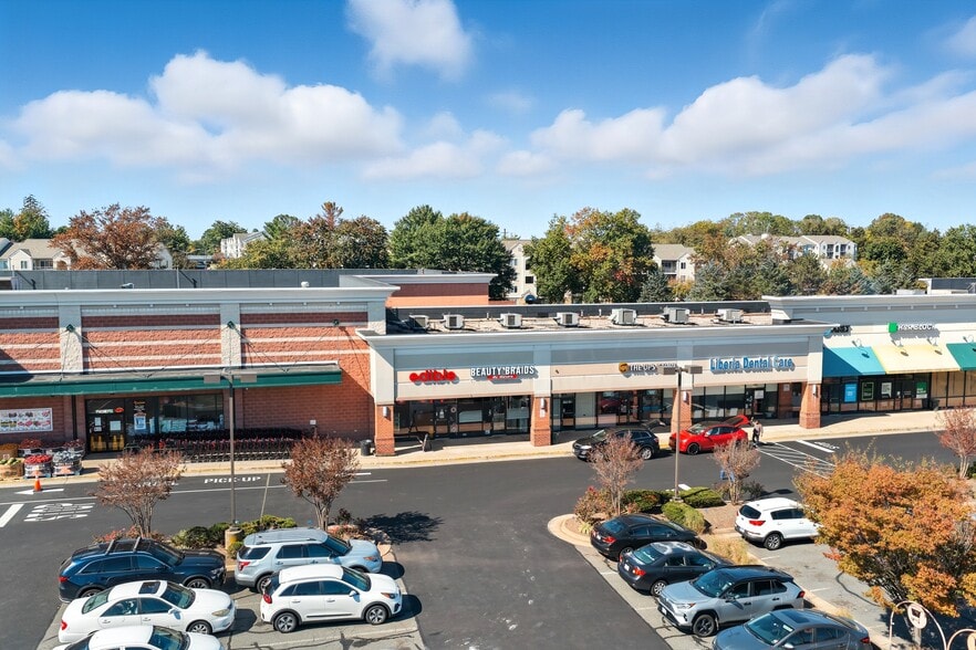 More Photos Of 9536 Liberia Ave, Manassas Supermarket For Lease