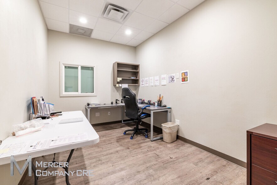 More Photos Of 3300 N Santa Fe Ave, Oklahoma City Warehouse For Sale