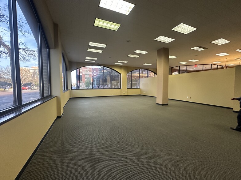 More Photos Of 100 Main St, Fort Worth Loft Creative Space For Lease