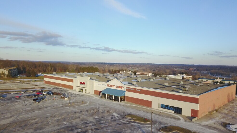 More Photos Of 555-805 Center Dr NW, Grand Rapids Unknown For Lease