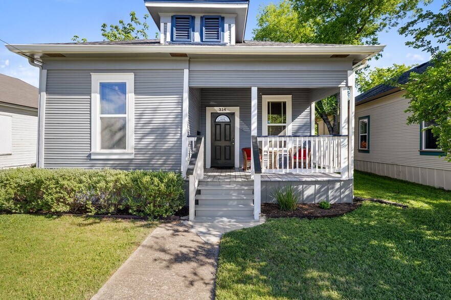 More Photos Of 314 W 3rd St, Taylor Multifamily For Sale