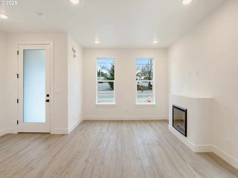 More Photos Of , Portland Multifamily For Sale