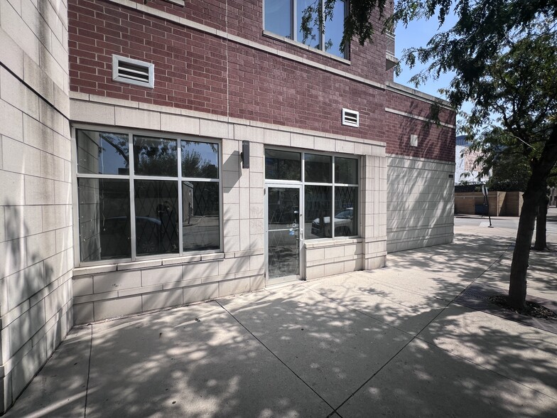 Primary Photo Of 657 W Fulton St, Chicago Apartments For Lease