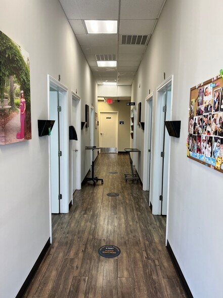 More Photos Of 14902 Northwest Fwy, Houston Unknown For Lease