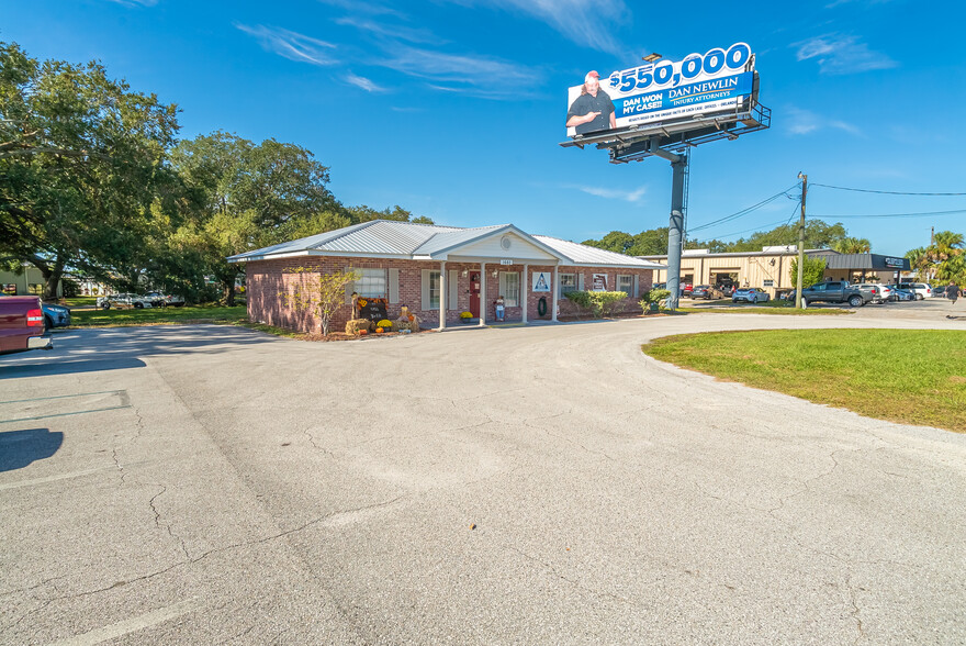 Primary Photo Of 1680 E Irlo Bronson Memorial Hwy, Kissimmee Office For Sale