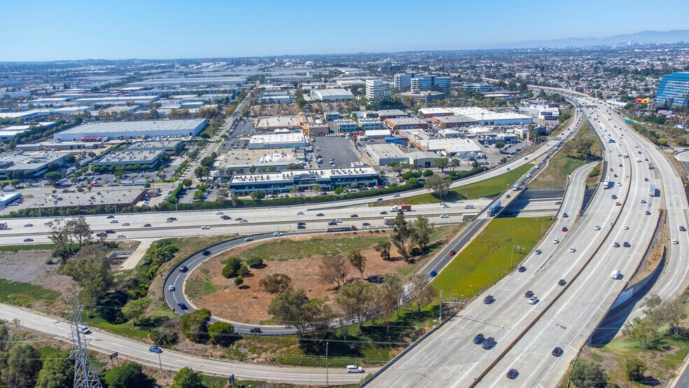 More Photos Of 19300 S Hamilton Ave, Gardena Land For Lease