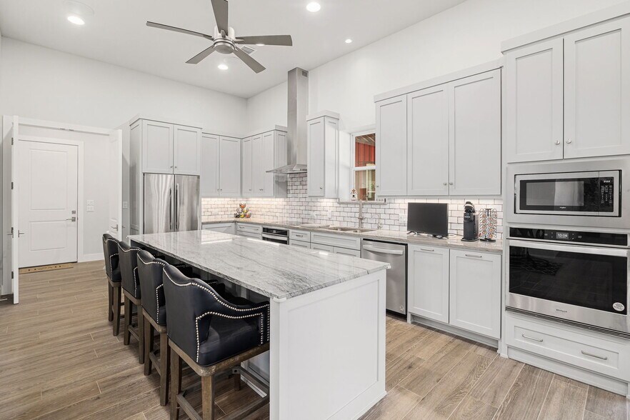 More Photos Of 21482 FM 16 W, Lindale Land For Sale