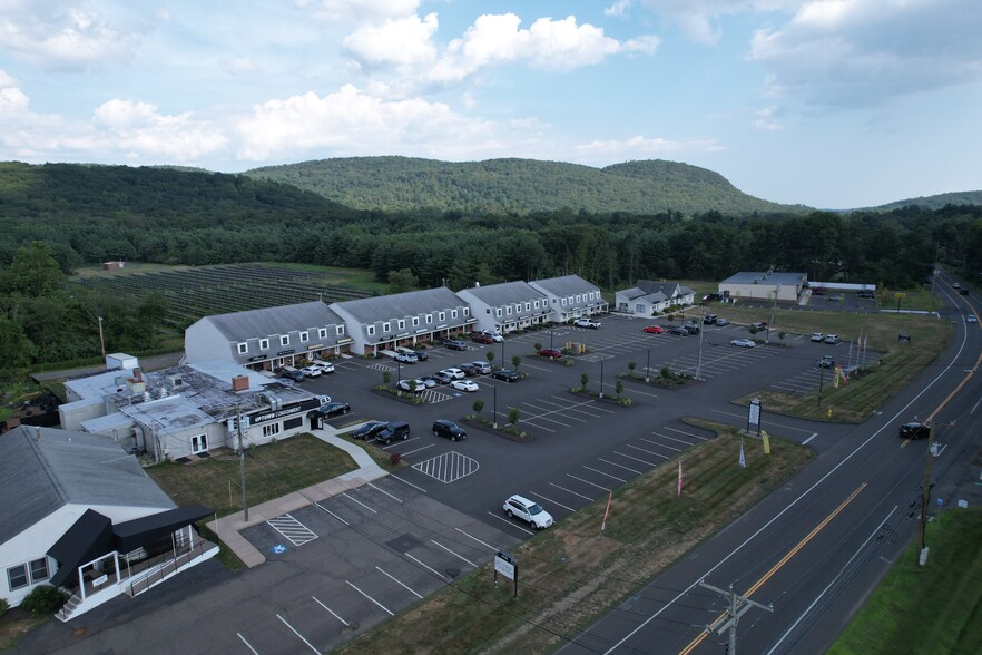 More Photos Of 4137 Whitney Ave, Hamden Unknown For Lease