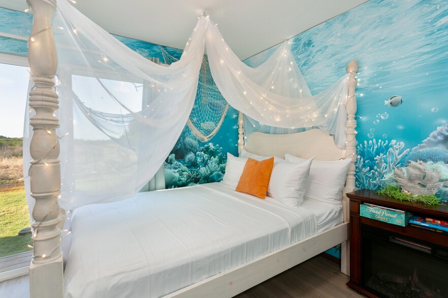 More Photos Of 2013 State Route 105, Grayland Hotel For Sale