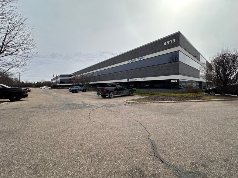 Primary Photo Of 4595 Broadmoor Ave SE, Grand Rapids Light Manufacturing For Lease