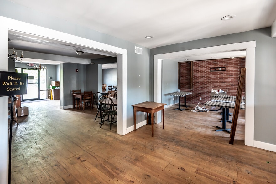 More Photos Of 121 S Main St, Waynesville Hospitality For Sale