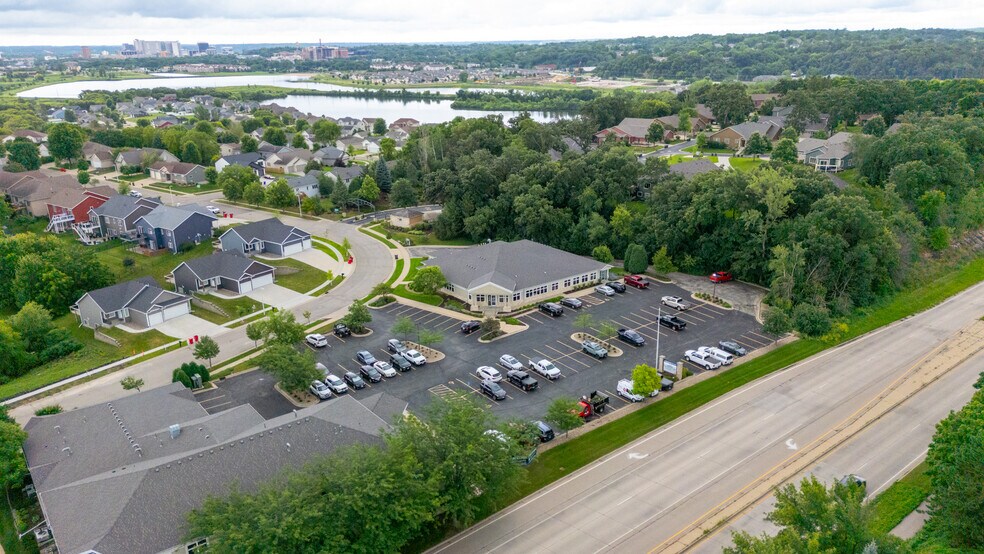 More Photos Of 3416 Lakeridge Pl NW, Rochester Office For Lease