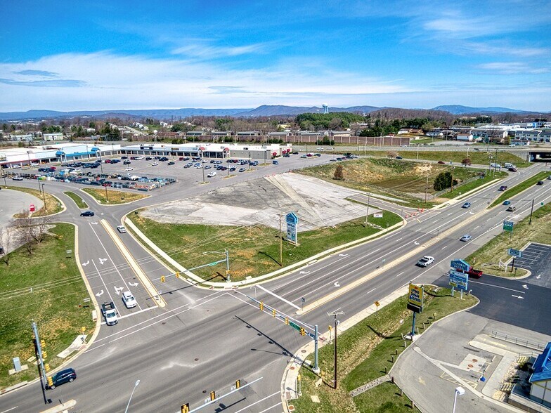 More Photos Of 1540 Roanoke St, Christiansburg Land For Lease