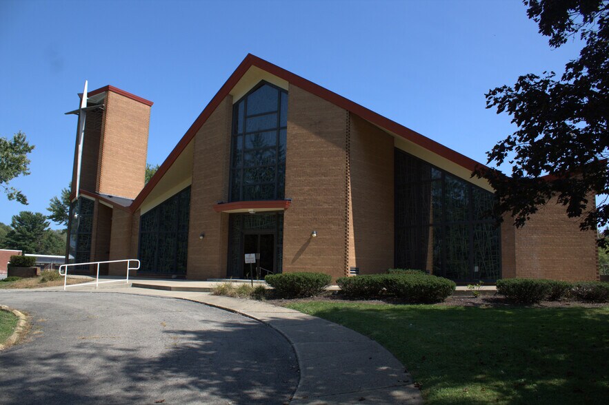 1111 S Cascade St, New Castle, PA 16101 Religious Facility For Sale