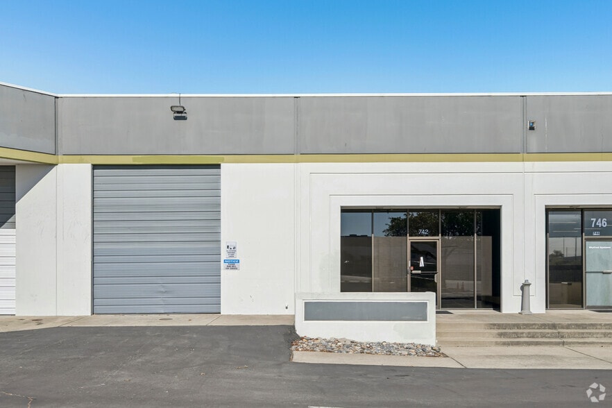 More Photos Of 700-728 Whitney St, San Leandro Unknown For Lease