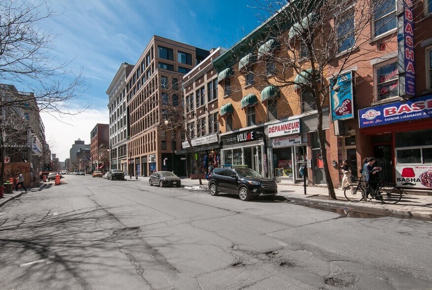 More Photos Of 272-278 Rue Sainte-Catherine E, Montréal Storefront Retail Office For Sale