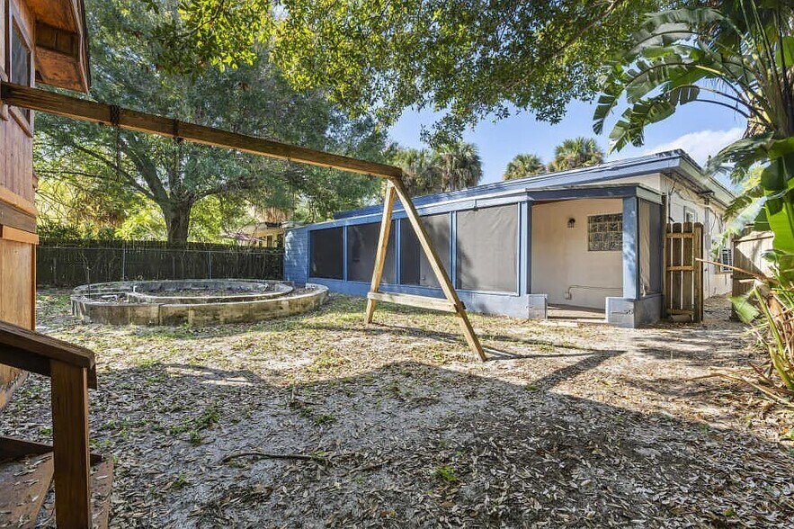 More Photos Of 1016 Chipola Rd, Fort Pierce Apartments For Sale