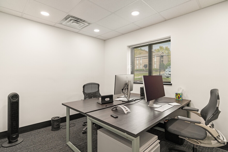 More Photos Of 4440 Walker Blvd, Knoxville Flex For Sale