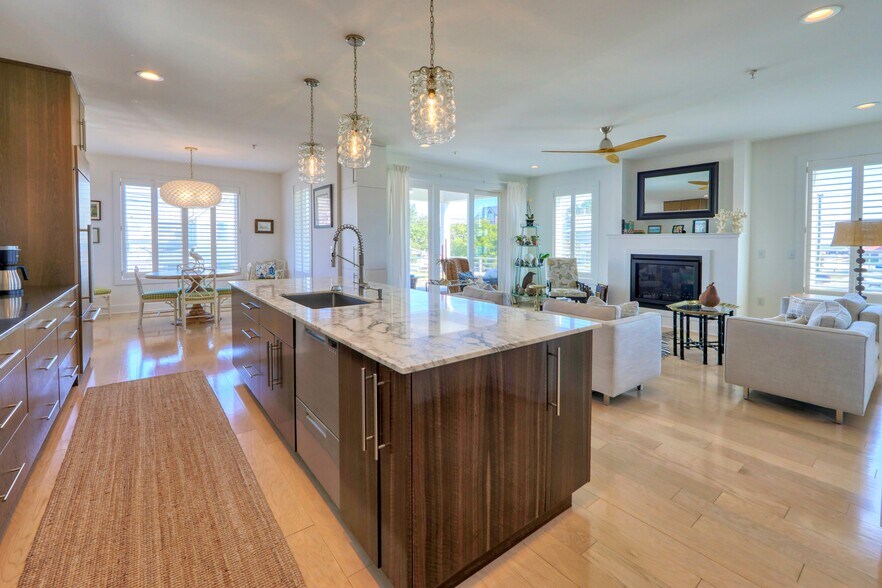 More Photos Of 205 E Savannah Rd, Lewes Specialty For Sale