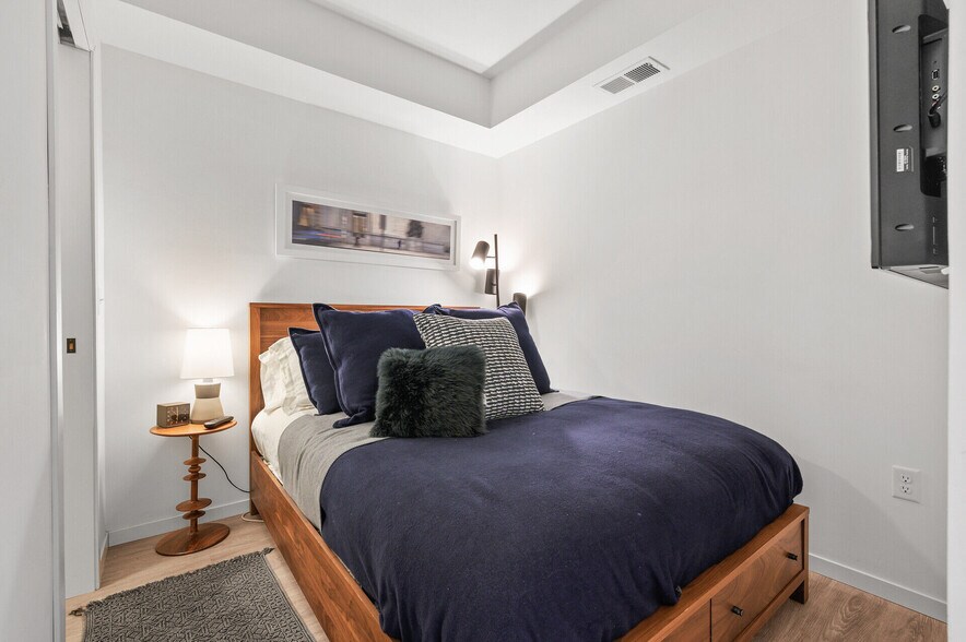 More Photos Of 2640 Nicollet Ave, Minneapolis Apartments For Sale