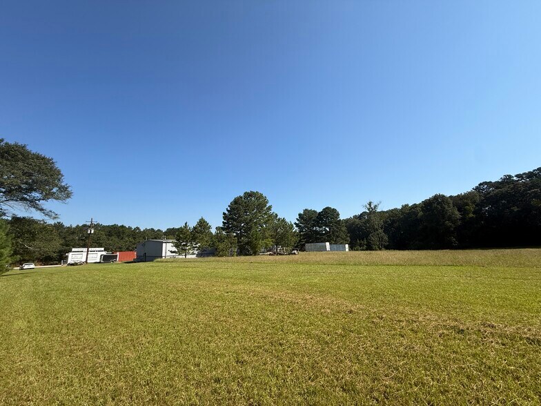 More Photos Of 4481 Lamb Ave, Union Point Warehouse For Sale