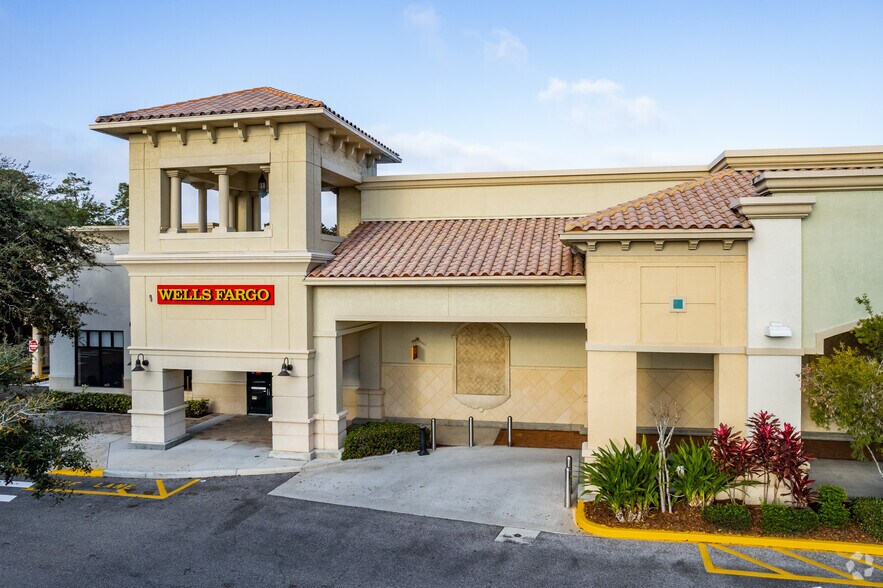 More Photos Of 4700-4744 S Apopka Vineland Rd, Orlando Unknown For Lease