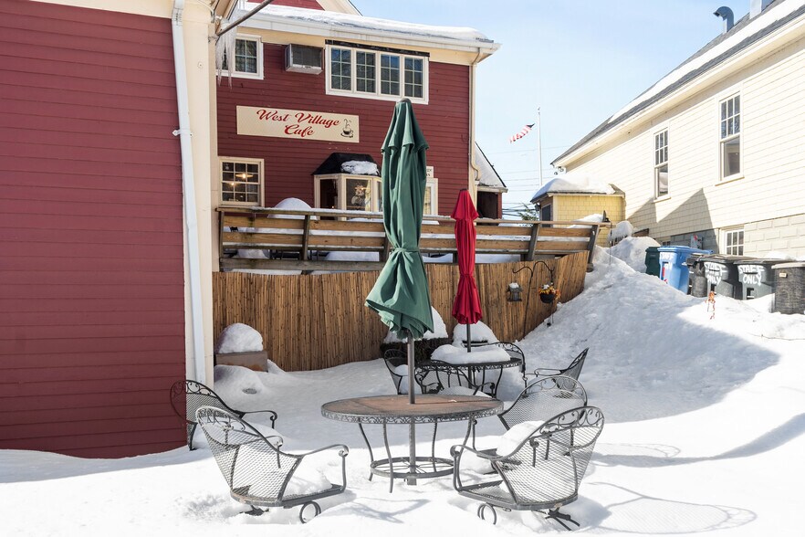 More Photos Of 561 Main St, Boxford General Retail For Sale