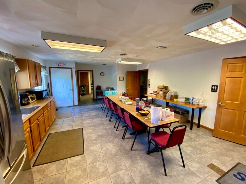 More Photos Of 16888 State Route 706, Montrose Medical For Lease