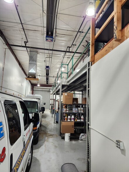 More Photos Of 11811 Upham St, Broomfield Warehouse For Lease