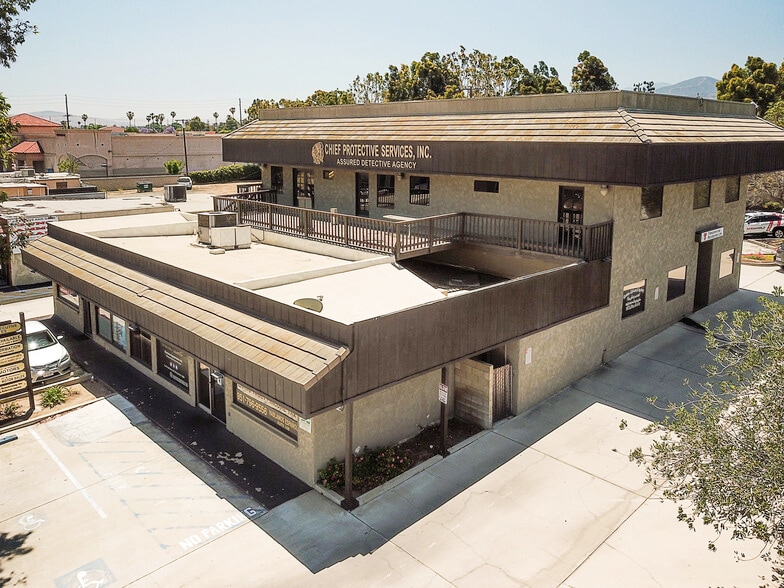 More Photos Of 1344 W 6th St, Corona Office For Sale