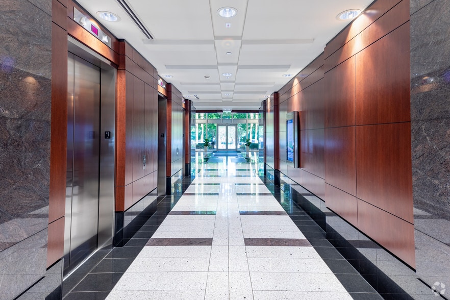 More Photos Of 10735 David Taylor Dr, Charlotte Unknown For Lease