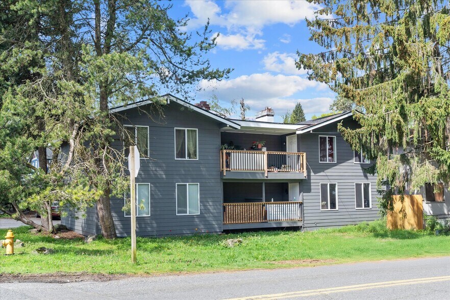 More Photos Of 10443 17th Ave SW, Seattle Multifamily For Sale