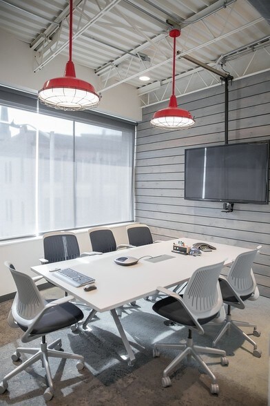 More Photos Of 701-709 Cherry St, Chattanooga Office For Lease