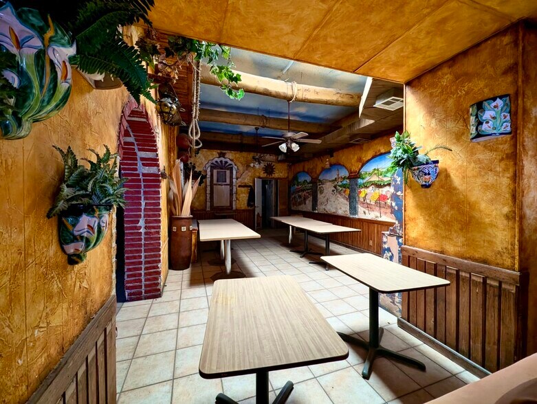 More Photos Of 2919-2921 Pershing Dr, El Paso General Retail For Sale