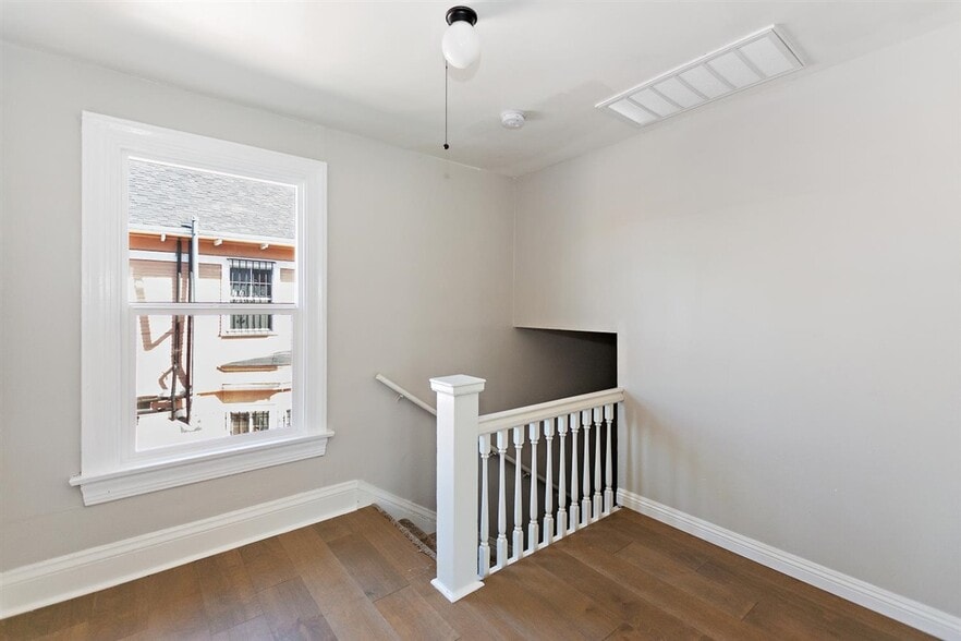 More Photos Of 1703 S Burlington Ave, Los Angeles Apartments For Sale