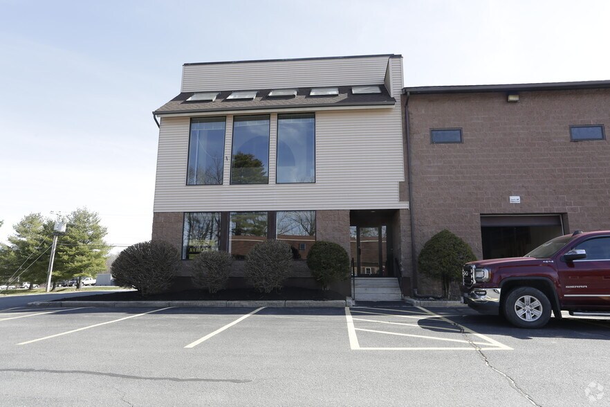 More Photos Of 400 Riverside St, Portland Medical For Lease