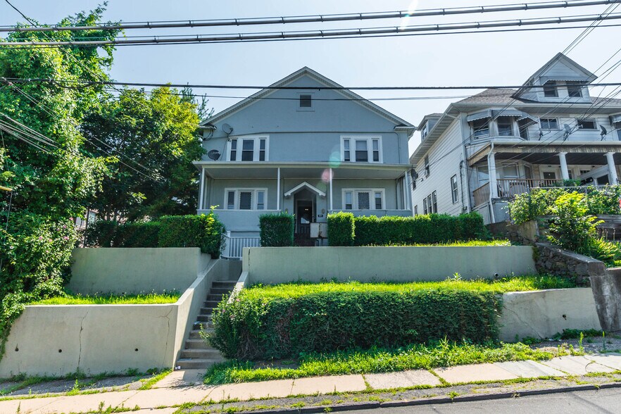 Primary Photo Of 291 S Lexington Ave, White Plains Apartments For Sale
