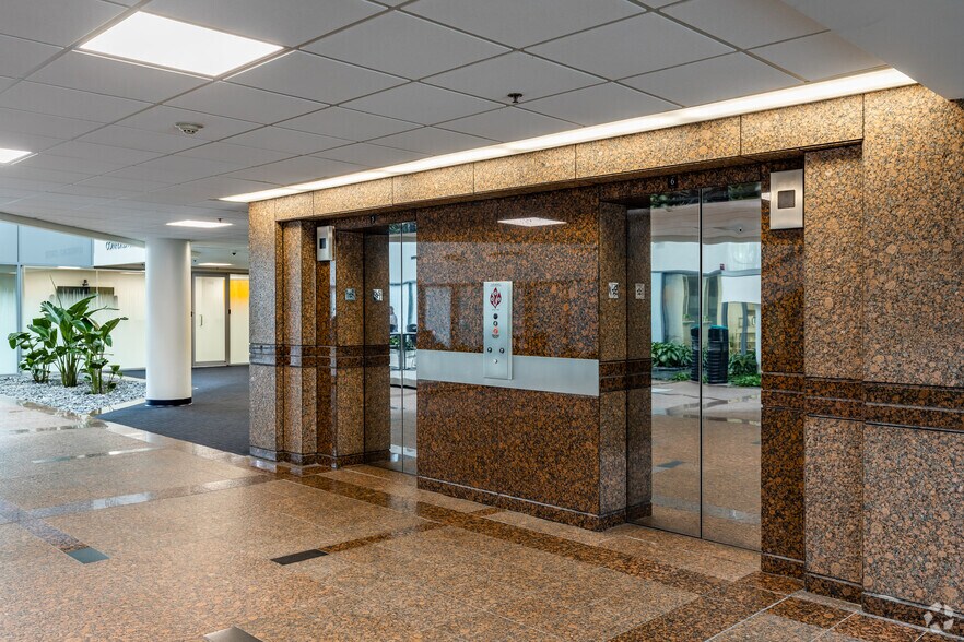 More Photos Of 2301 Lucien Way, Maitland Office For Lease