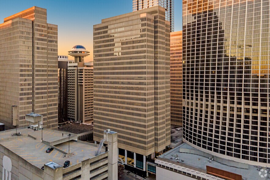 More Photos Of 245 Peachtree Center Ave NE, Atlanta Unknown For Lease