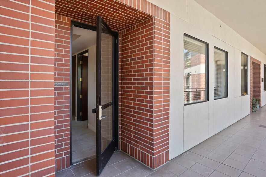 More Photos Of 3133 W March Ln, Stockton Medical For Lease