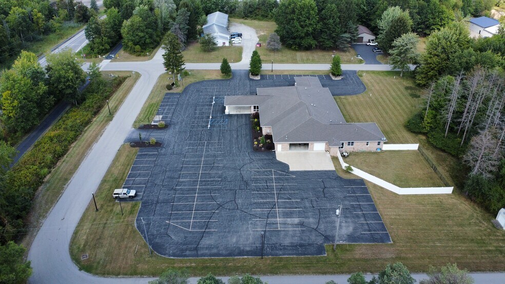 More Photos Of 209 Entrepreneur Dr, Saint Charles Funeral Home For Lease