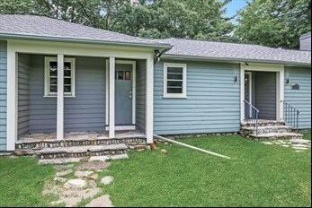 More Photos Of 538 Hartford Tpke, Shrewsbury Showroom For Sale