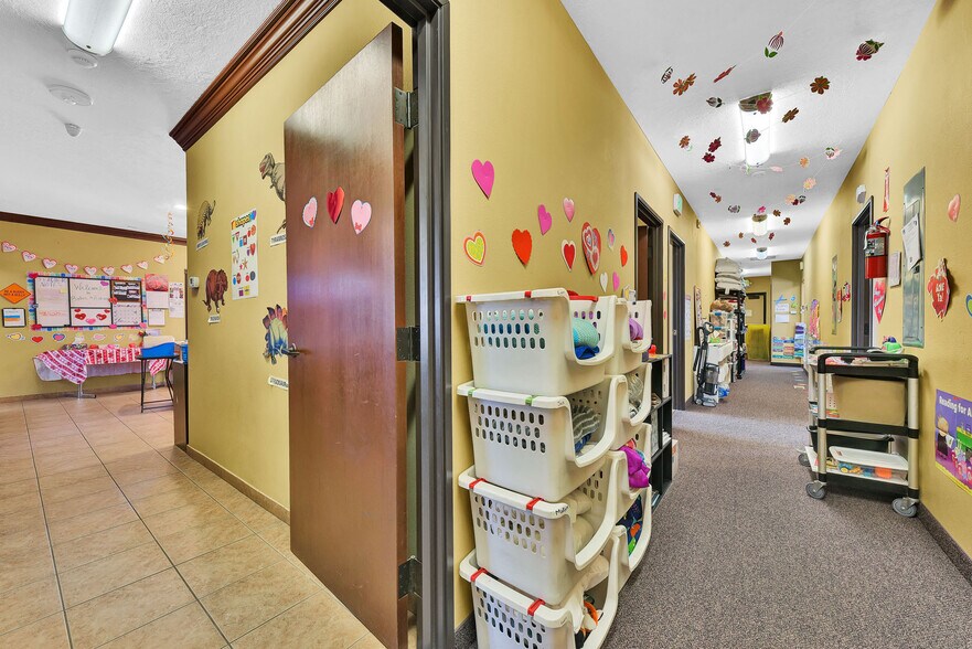 More Photos Of 2563 S Five Mile Ave, Boise Office Residential For Sale