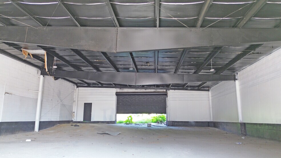 More Photos Of 1844-1846 W Sedgley Ave, Philadelphia Manufacturing For Lease