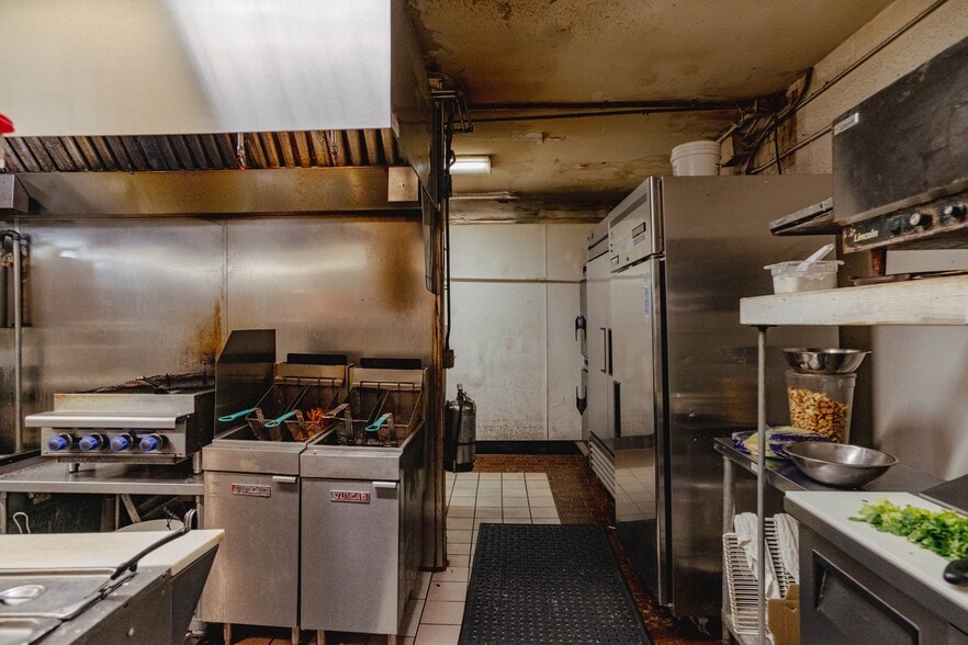 More Photos Of 5159 CA-140, Mariposa General Retail For Sale