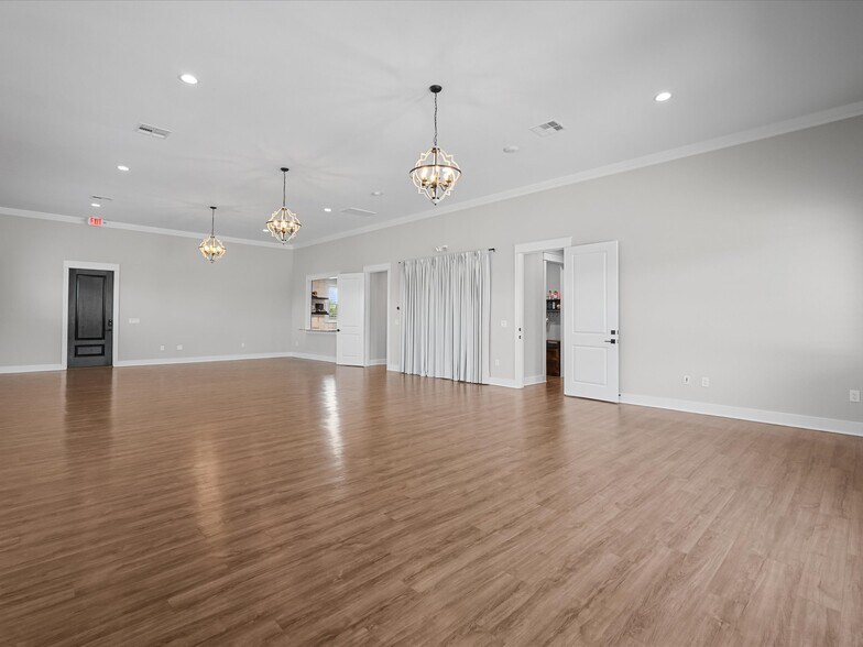 More Photos Of 12121 FM 1764 Rd, Santa Fe Office For Sale