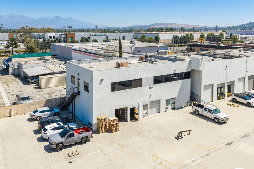 More Photos Of 127-129 S 8th Ave, La Puente Warehouse For Sale