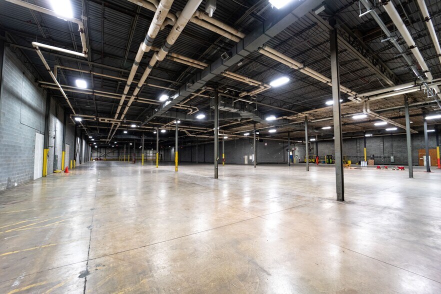 More Photos Of 700 N Main St, Kernersville Warehouse For Sale