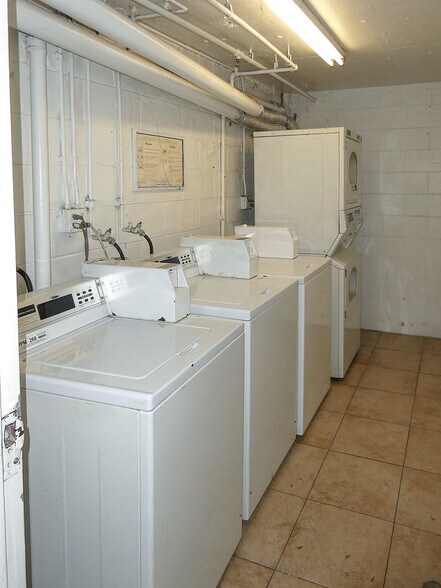 More Photos Of 542 N Normandie Ave, Los Angeles Apartments For Sale